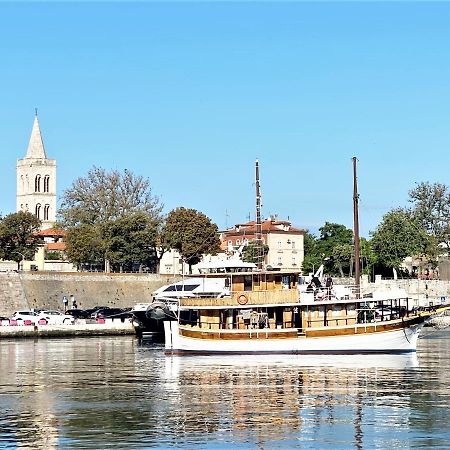 Rhythm Floating Hostel - Zadar Buitenkant foto