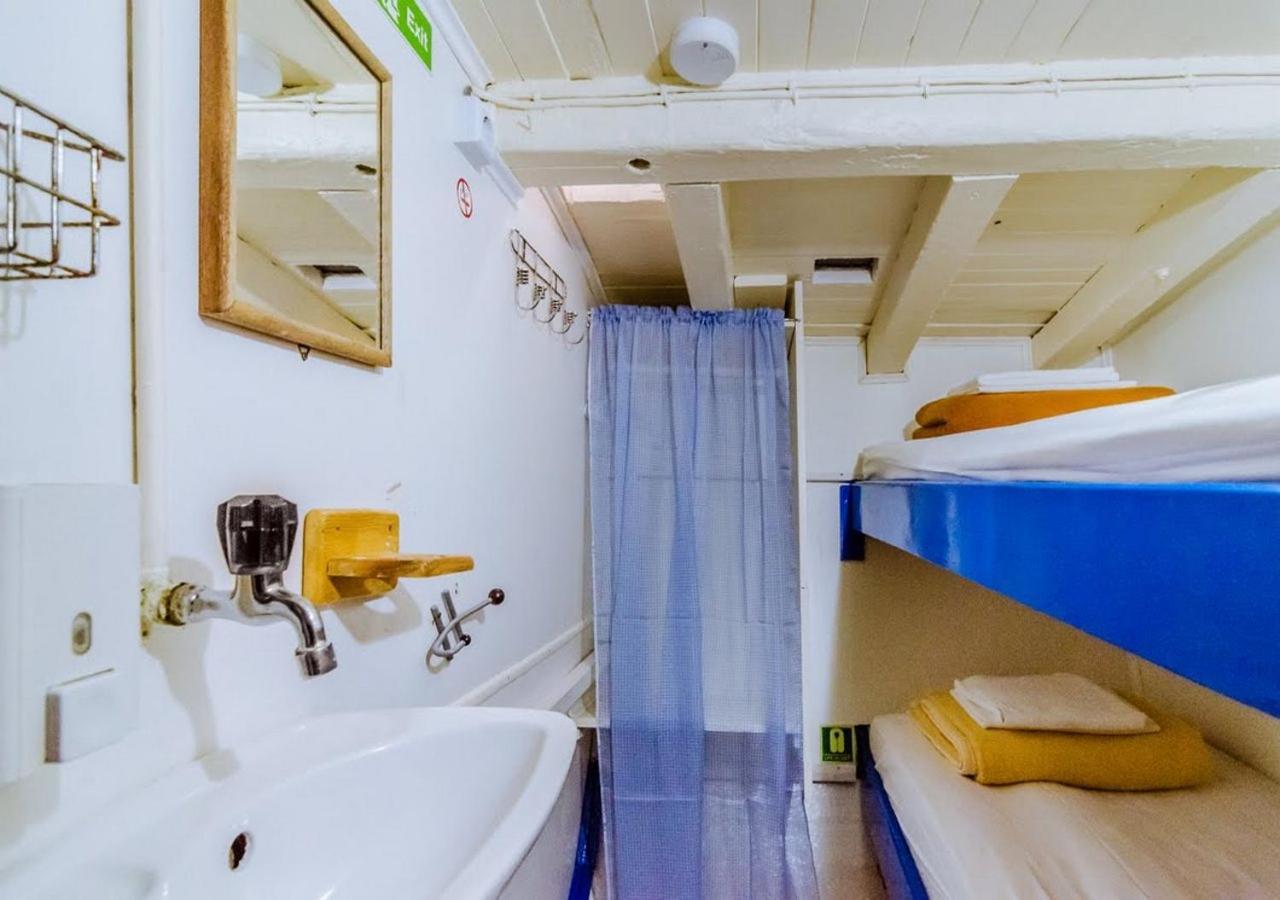 Rhythm Floating Hostel - Zadar Buitenkant foto