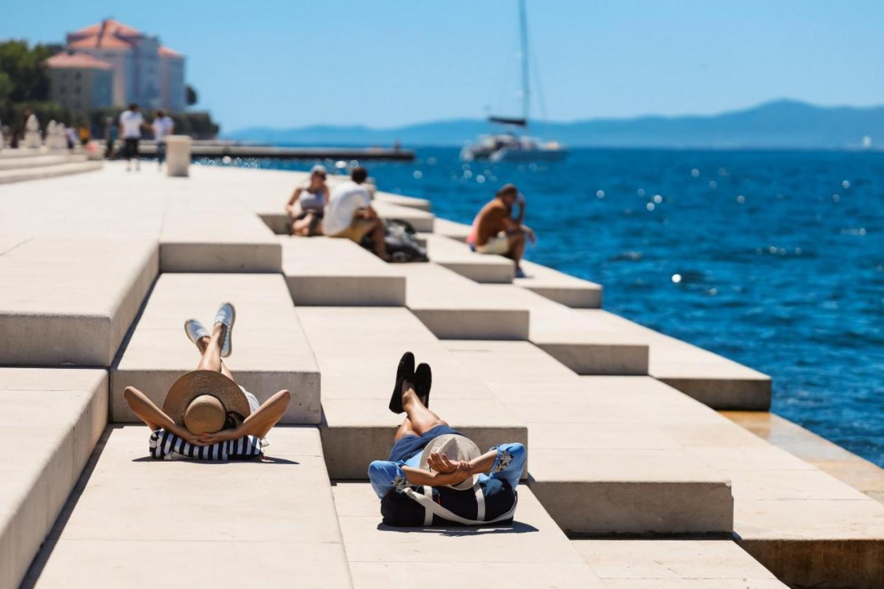 Rhythm Floating Hostel - Zadar Buitenkant foto