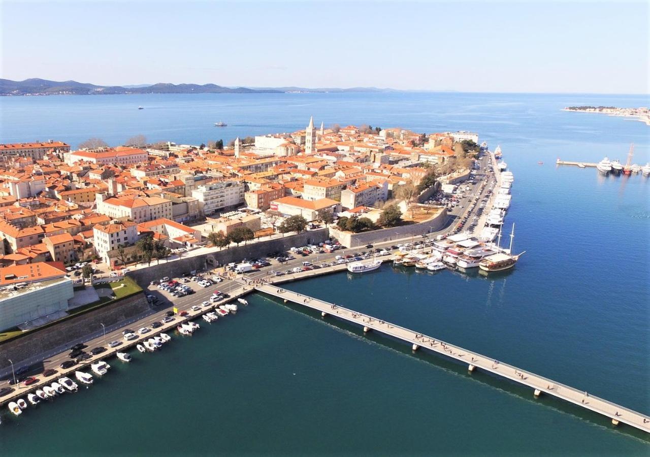 Rhythm Floating Hostel - Zadar Buitenkant foto