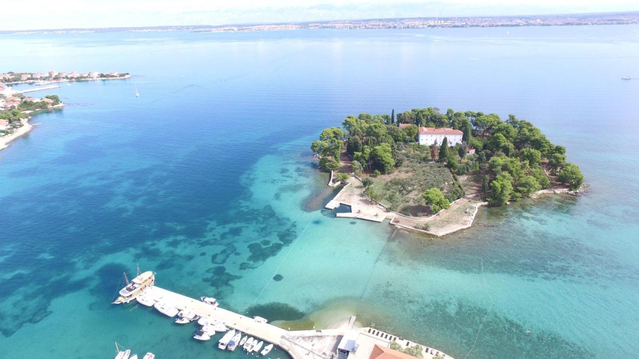 Rhythm Floating Hostel - Zadar Buitenkant foto