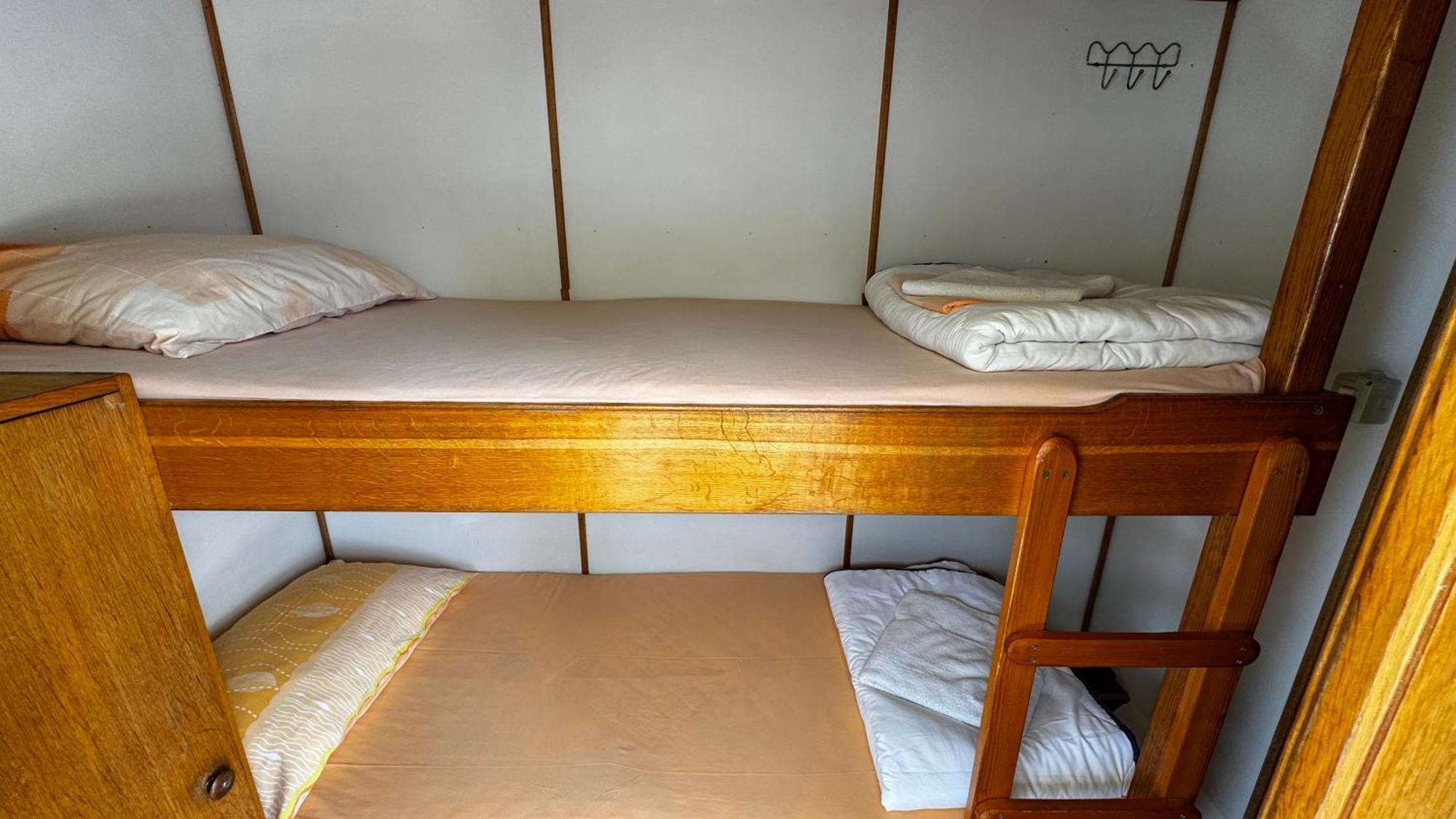 Rhythm Floating Hostel - Zadar Buitenkant foto